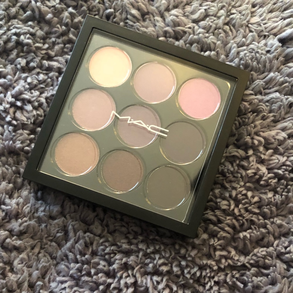Mac eyeshadow palette